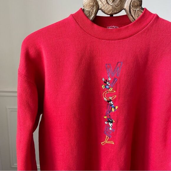 Vintage 90s Mickey & Co Disney Embroidered Crewneck Sweatshirt Red L - Picture 1 of 6
